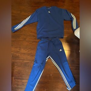 Adidas sweat suit